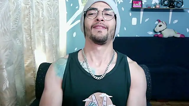 ponzothc online show from October 1, 2025, 7:09 pm