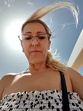 blondyruby online show from June 13, 2026, 10:35 am