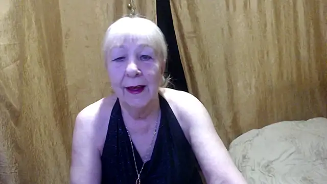 Snapshot of _Estelitta_5 chatting on February 20, 2025, 5:18 pm Estelitta 5 online show from February 20, 2025, 5:18 pm