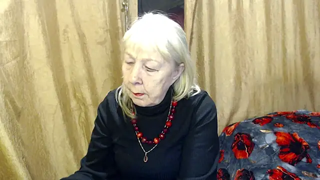 Snapshot of _Estelitta_5 chatting on March 1, 2025, 12:45 pm Estelitta 5 online show from March 1, 2025, 12:45 pm