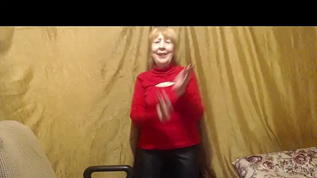 Snapshot of _Estelitta_5 chatting on September 24, 2025, 8:17 am Estelitta 5 online show from September 24, 2025, 8:17 am