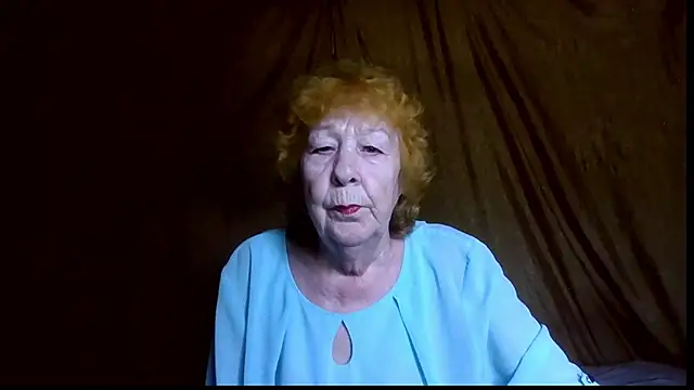 Snapshot of _Estelitta_5 chatting on July 29, 2026, 9:18 am Estelitta 5 online show from July 29, 2026, 9:18 am