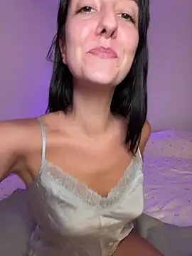 Snapshot of _Juliette chatting on May 31, 2026, 7:15 pm Juliette online show from May 31, 2026, 7:15 pm