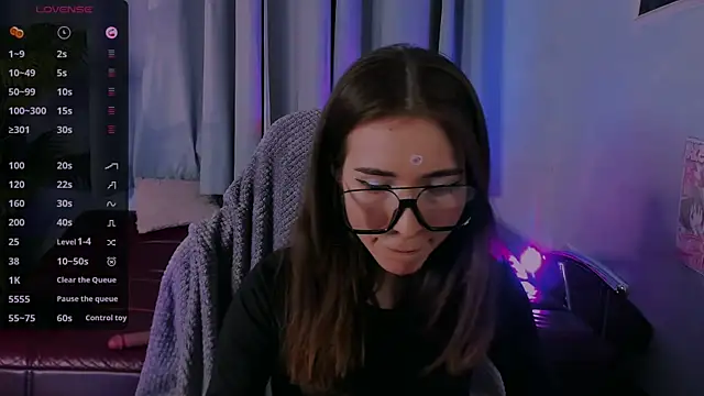 ashleyro1 online show from November 11, 2025, 1:33 pm