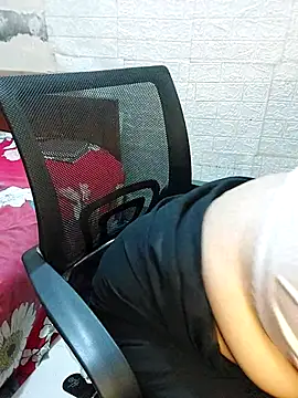 Snapshot of Adiba_2 chatting on June 14, 2026, 2:24 am Adiba 2 online show from June 14, 2026, 2:24 am
