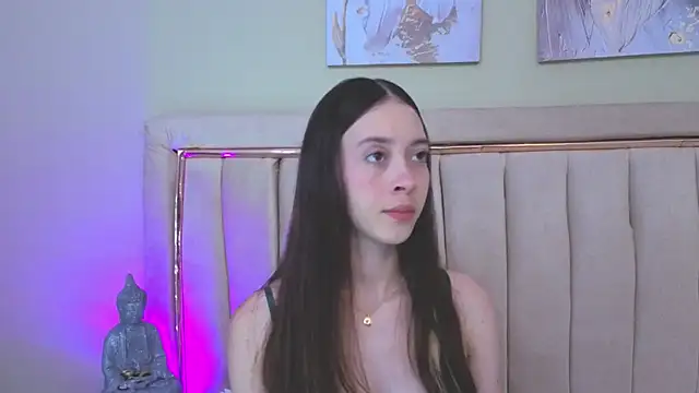 sophiia grey 1 online show from May 20, 2026, 9:21 pm