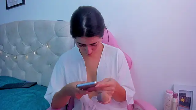 ChanellGV online show from February 25, 2025, 2:33 pm