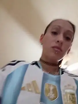 Snapshot of Zorrita_Fox chatting on June 7, 2026, 12:15 am Zorrita Fox online show from June 7, 2026, 12:15 am