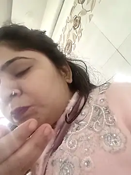 Husnpari20 online show from February 4, 2026, 3:56 am