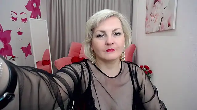 Snapshot of BlondeBrilliant7 chatting on December 16, 2024, 5:59 am BlondeBrilliant7 online show from December 16, 2024, 5:59 am