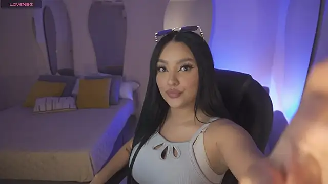 Snapshot of sarawinstone chatting on February 17, 2026, 8:04 pm sarawinstone online show from February 17, 2026, 8:04 pm