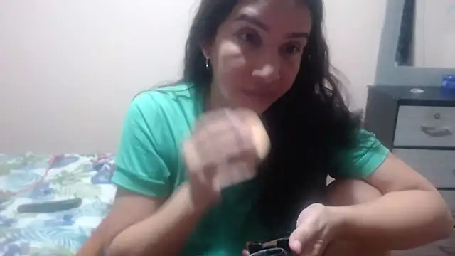 Ainhoa-hot online show from May 4, 2026, 7:26 am