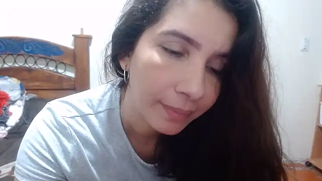 Ainhoa-hot online show from May 24, 2026, 3:00 am