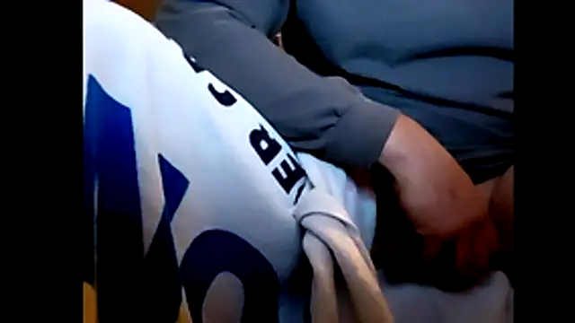 Snapshot of Pegg-fist-me chatting on November 25, 2025, 12:21 am Pegg-fist-me online show from November 25, 2025, 12:21 am