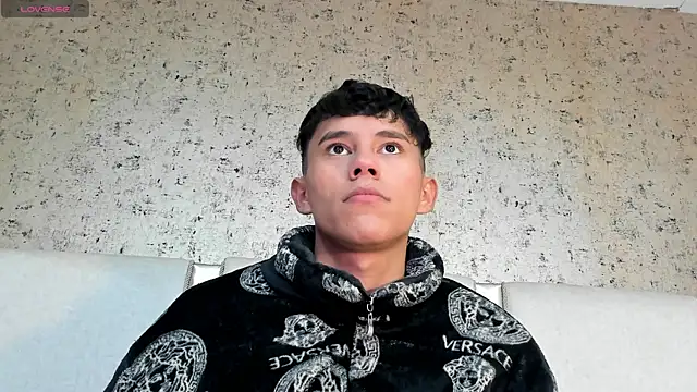 Angel esteban fx online show from March 8, 2025, 3:39 am