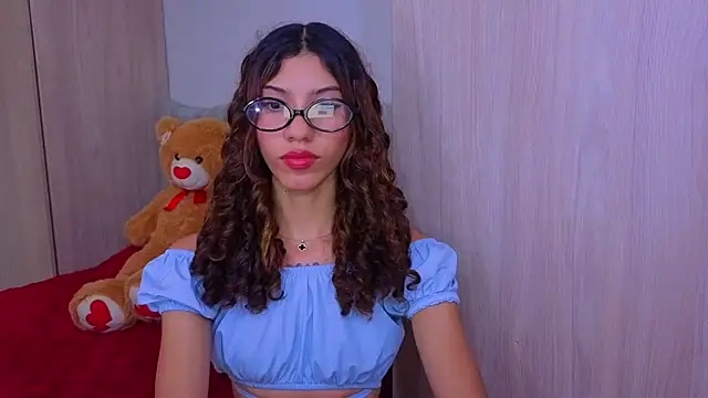 Snapshot of atenea_jones chatting on May 25, 2026, 9:32 pm atenea jones online show from May 25, 2026, 9:32 pm