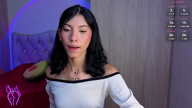 atenea jones online show from July 29, 2026, 6:06 pm