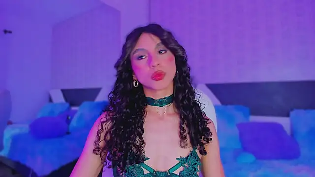 Snapshot of MiissCharlotte chatting on March 17, 2025, 4:40 am MiissCharlotte online show from March 17, 2025, 4:40 am