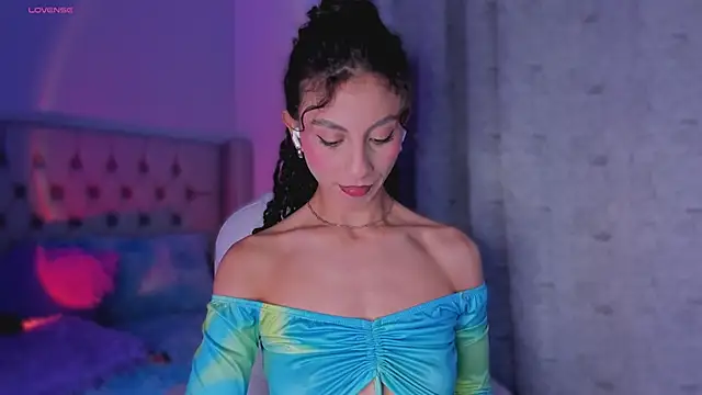 Snapshot of MiissCharlotte chatting on October 30, 2025, 1:07 am MiissCharlotte online show from October 30, 2025, 1:07 am