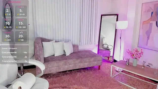 Snapshot of Aida_adams chatting on February 24, 2025, 1:35 am Aida adams online show from February 24, 2025, 1:35 am