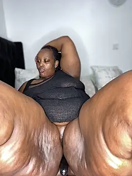 MsWhiteChocolatte online show from February 20, 2026, 6:48 am