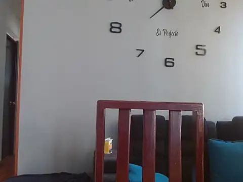 Snapshot of Laura_martin_ chatting on February 6, 2025, 12:59 pm Laura martin online show from February 6, 2025, 12:59 pm