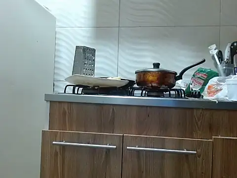 Snapshot of Laura_martin_ chatting on February 7, 2025, 10:40 am Laura martin online show from February 7, 2025, 10:40 am