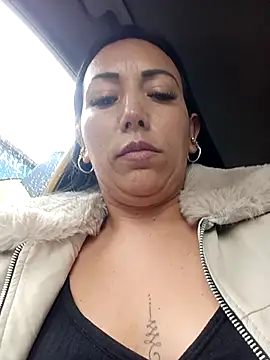 Snapshot of Laura_martin_ chatting on February 14, 2025, 7:02 pm Laura martin online show from February 14, 2025, 7:02 pm