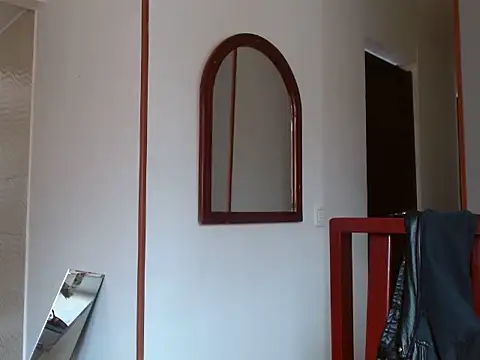 Snapshot of Laura_martin_ chatting on February 15, 2025, 6:33 pm Laura martin online show from February 15, 2025, 6:33 pm