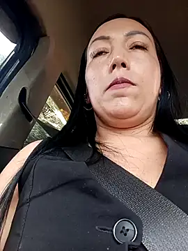 Snapshot of Laura_martin_ chatting on February 26, 2025, 2:57 pm Laura martin online show from February 26, 2025, 2:57 pm