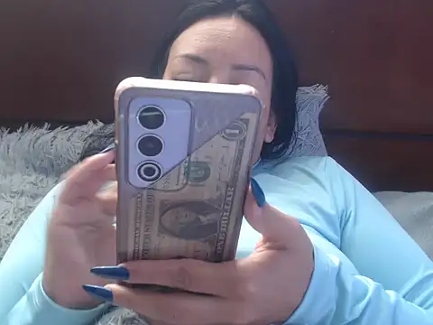 Snapshot of Laura_martin_ chatting on March 9, 2025, 1:48 pm Laura martin online show from March 9, 2025, 1:48 pm