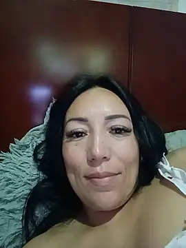 Laura martin  online show from May 10, 2026, 8:08 am