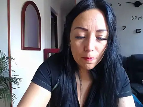 Laura martin  online show from June 12, 2026, 2:16 pm