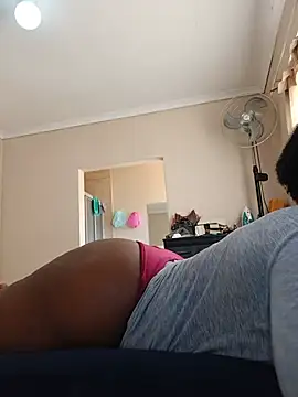 Snapshot of curvybigAssxx chatting on July 8, 2026, 7:02 am curvybigAssxx online show from July 8, 2026, 7:02 am