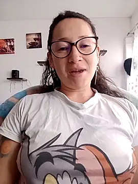 emilypoppy3 online show from March 1, 2026, 1:02 pm