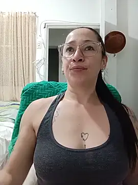 emilypoppy3 online show from June 11, 2026, 1:05 am