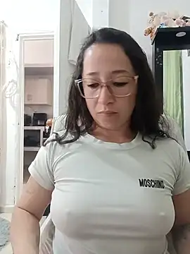 emilypoppy3 online show from June 30, 2026, 7:37 pm