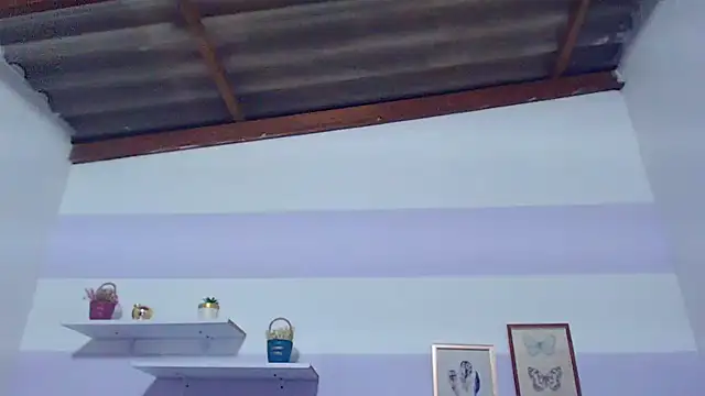 kimberlyvega online show from July 28, 2026, 8:52 pm