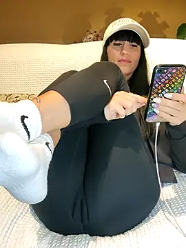 Melody87 online show from October 6, 2025, 8:17 pm