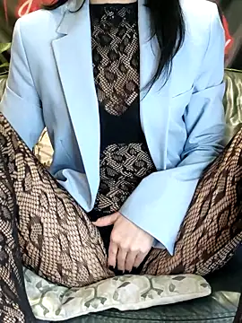 Melody87 online show from December 1, 2025, 7:30 pm