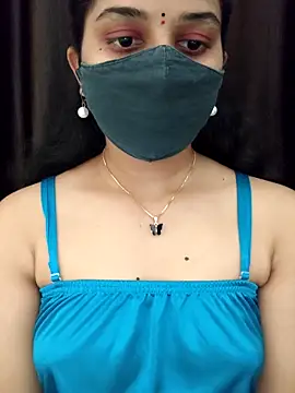 Snapshot of Angleannie chatting on June 4, 2026, 7:42 pm Angleannie online show from June 4, 2026, 7:42 pm