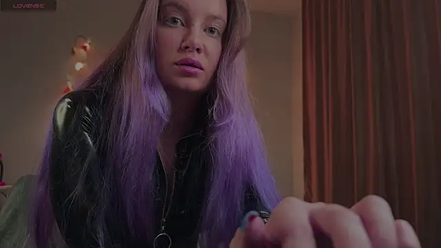 Snapshot of Femdom_Lola chatting on January 26, 2025, 1:58 pm Femdom Lola online show from January 26, 2025, 1:58 pm