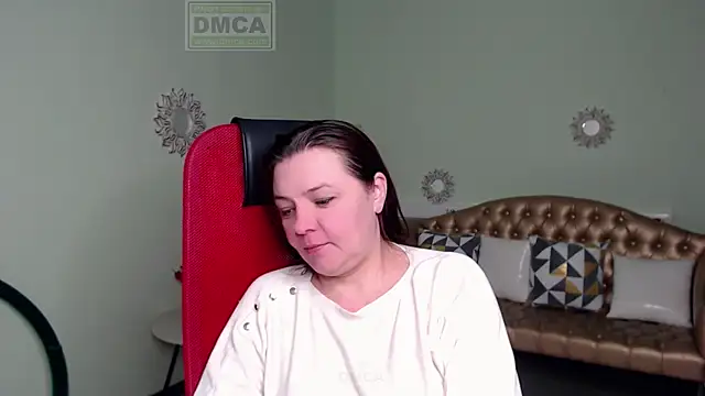 Lily flower7 online show from February 5, 2025, 4:06 am