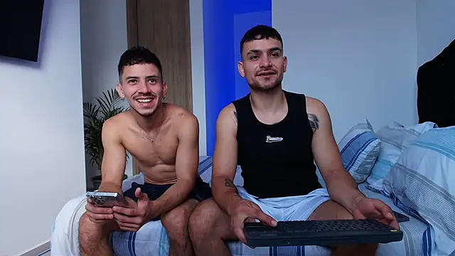 Snapshot of Aron-santoro chatting on November 25, 2025, 1:22 pm Aron-santoro online show from November 25, 2025, 1:22 pm