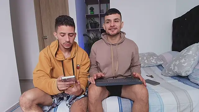 Aron-santoro online show from January 6, 2026, 2:54 pm