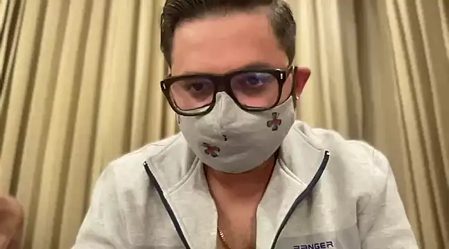 slavekinky001 online show from December 20, 2024, 6:02 pm