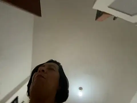 sweeviolet online show from February 26, 2026, 2:38 pm