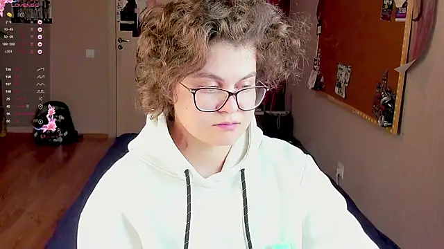 Snapshot of Sashy_Way chatting on December 7, 2024, 10:01 am Sashy Way online show from December 7, 2024, 10:01 am