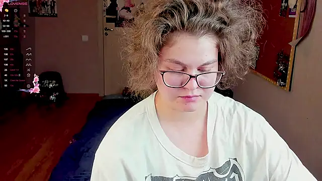 Snapshot of Sashy_Way chatting on January 25, 2025, 8:31 pm Sashy Way online show from January 25, 2025, 8:31 pm