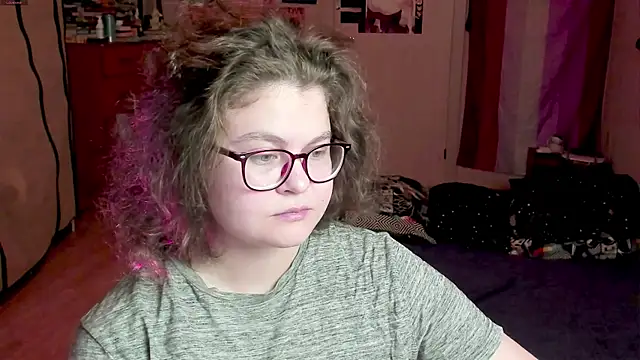 Snapshot of Sashy_Way chatting on October 8, 2025, 6:38 pm Sashy Way online show from October 8, 2025, 6:38 pm